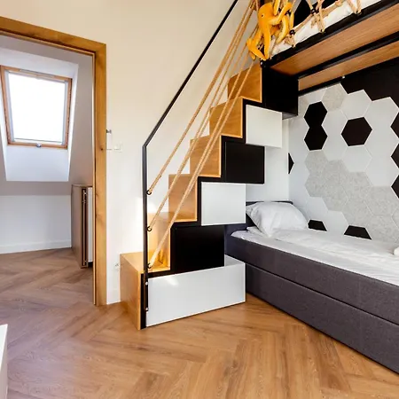 27p Lakeside Retreat By Bookinghost 公寓 Laczyno