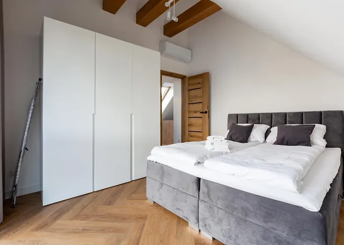 Lägenhet 27p Lakeside Retreat By Bookinghost Laczyno